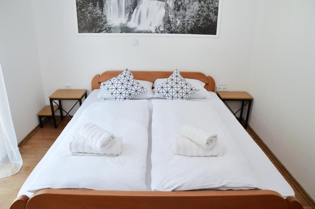 Motel Konoba Slapovi Jajce Zewnętrze zdjęcie