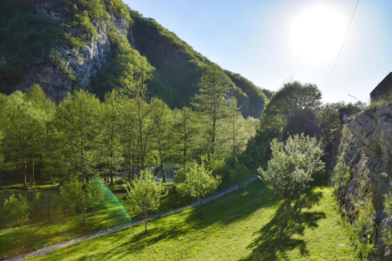 Motel Konoba Slapovi Jajce Zewnętrze zdjęcie