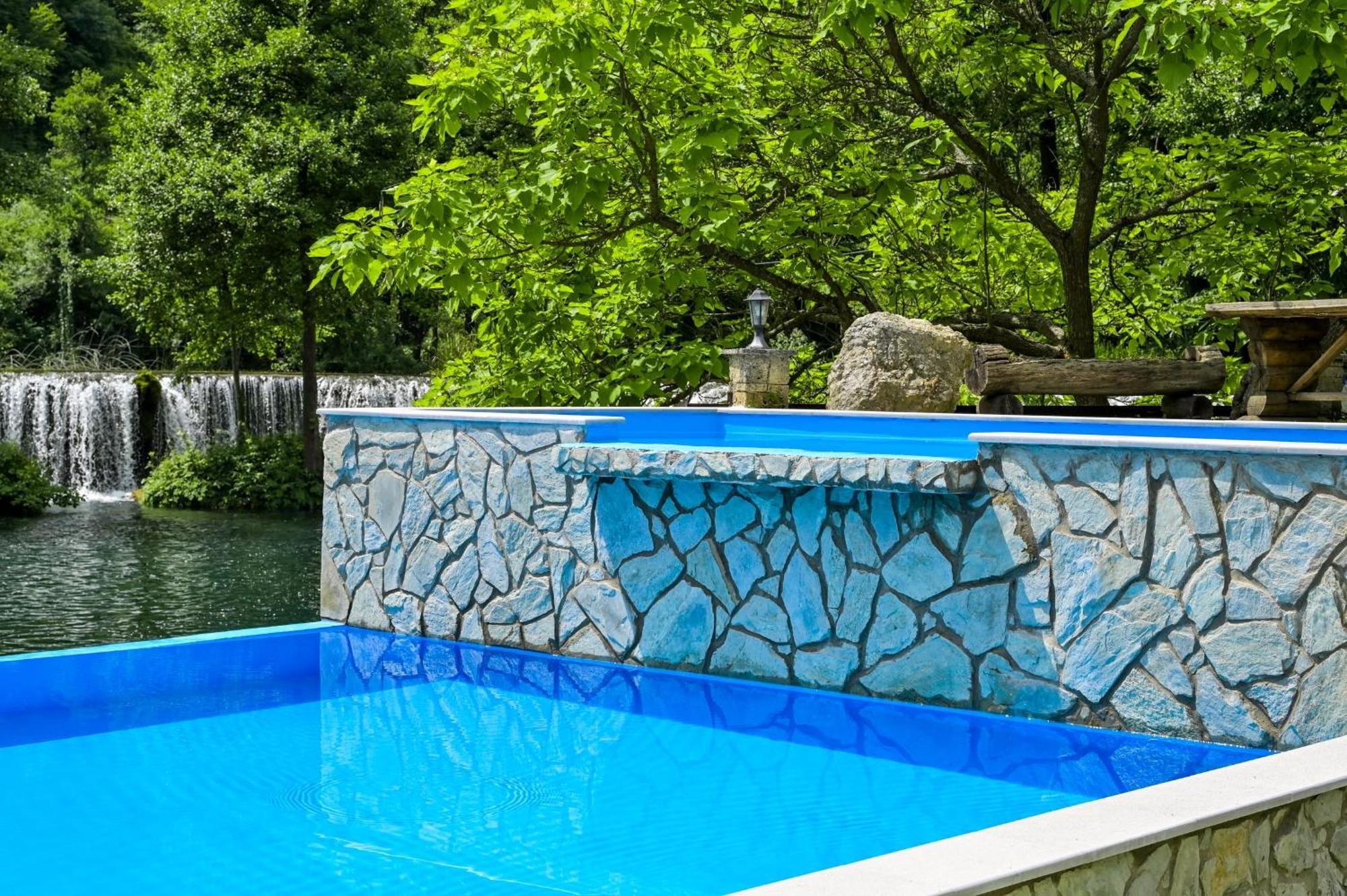 Motel Konoba Slapovi Jajce Zewnętrze zdjęcie